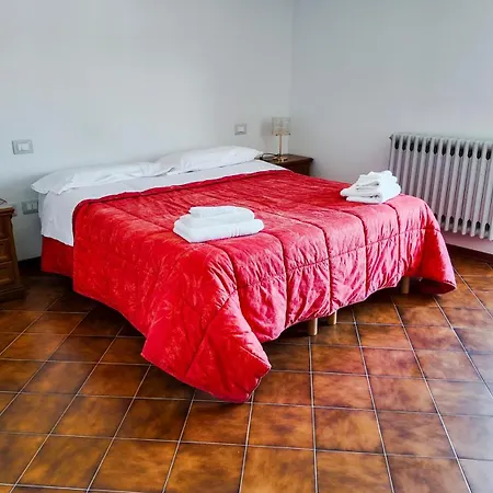 Apartmán Hostmate - Cardinal Del Monte - 4 *