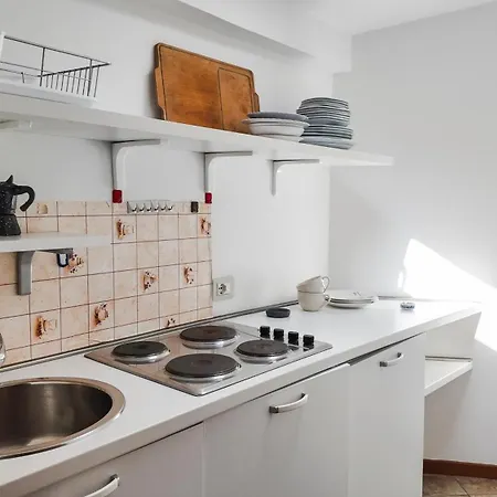 Hostmate - Cardinal Del Monte - 4 Apartmán *