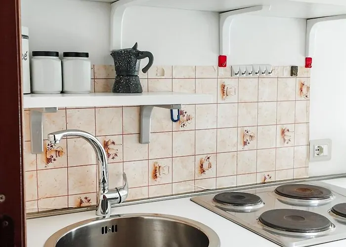 Hostmate - Cardinal Del Monte - 4 Apartment