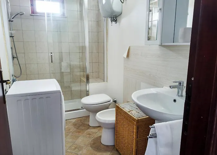 Hostmate - Cardinal Del Monte - 4 *