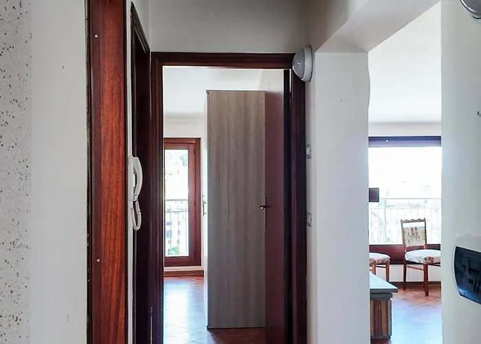 Hostmate - Cardinal Del Monte - 4 *