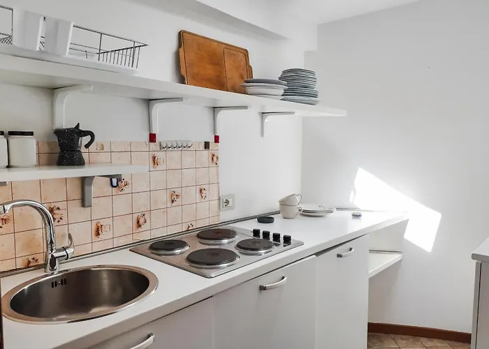 Hostmate - Cardinal Del Monte - 4 Apartment *